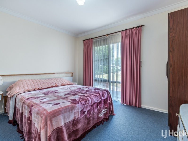 16 Wyville Court, Huntingdale WA 6110