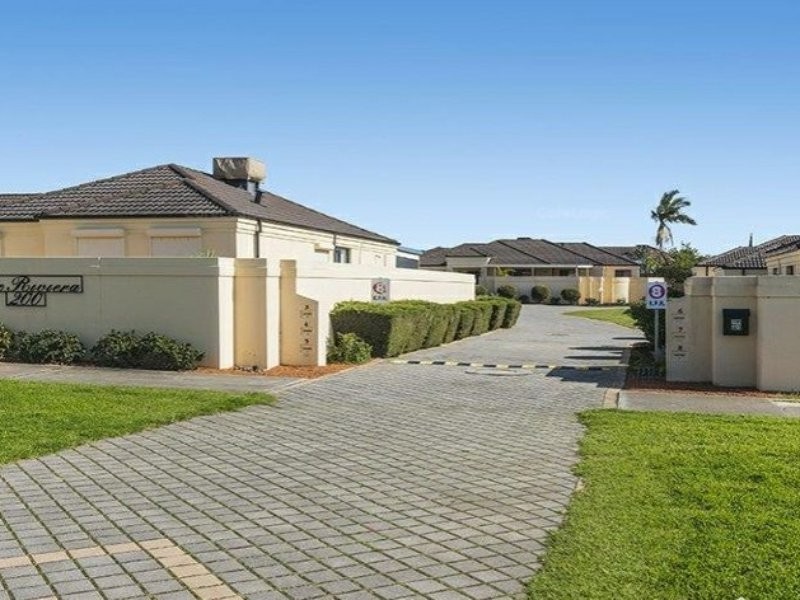3/200 Burslem Drive, Maddington WA 6109