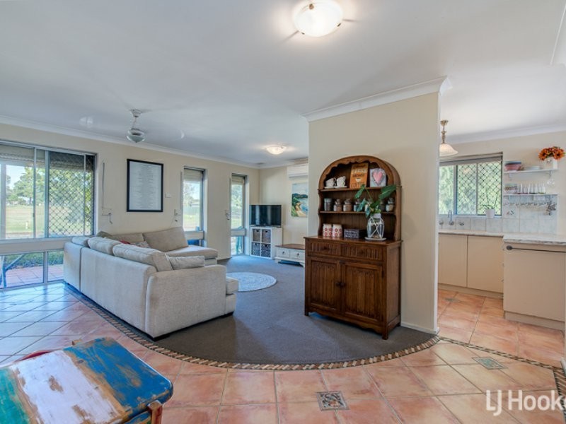 45 Huggins Road, Thornlie WA 6108