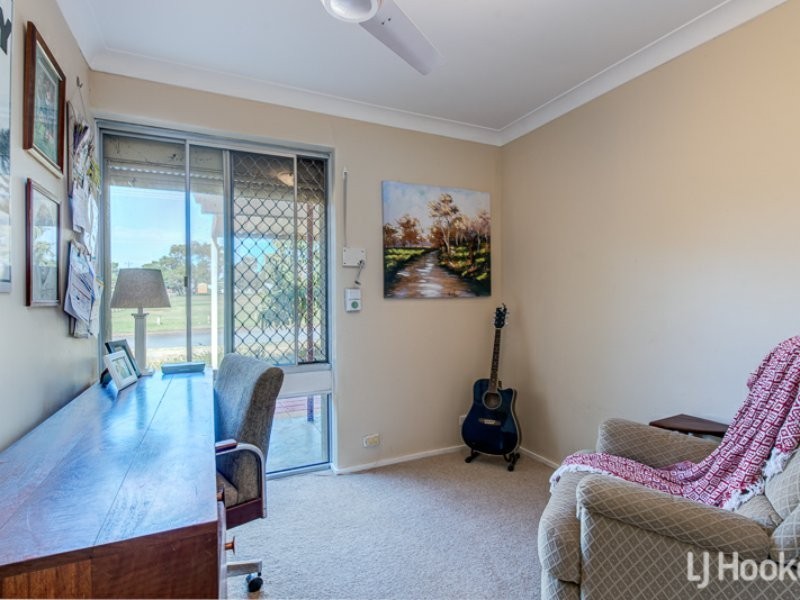 45 Huggins Road, Thornlie WA 6108