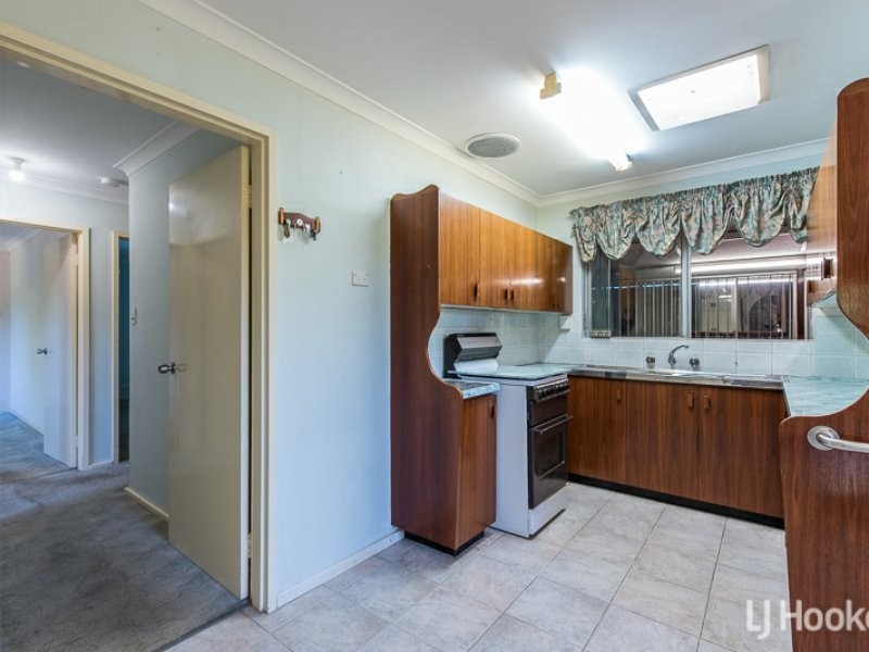 1 Allawah Court, Armadale WA 6112