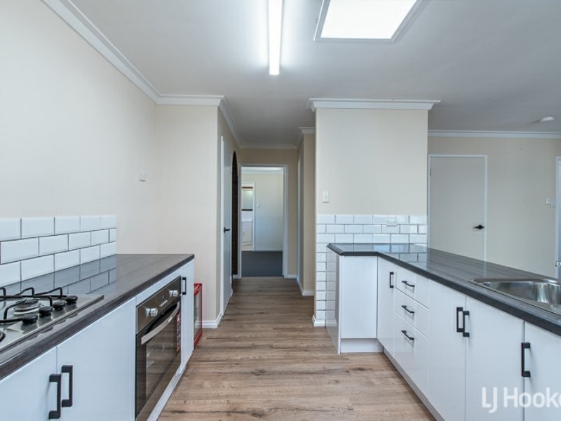 14 Rushbrook Way, Thornlie WA 6108