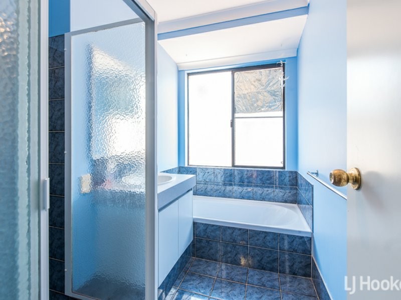 16 Gardenia Street, Thornlie WA 6108