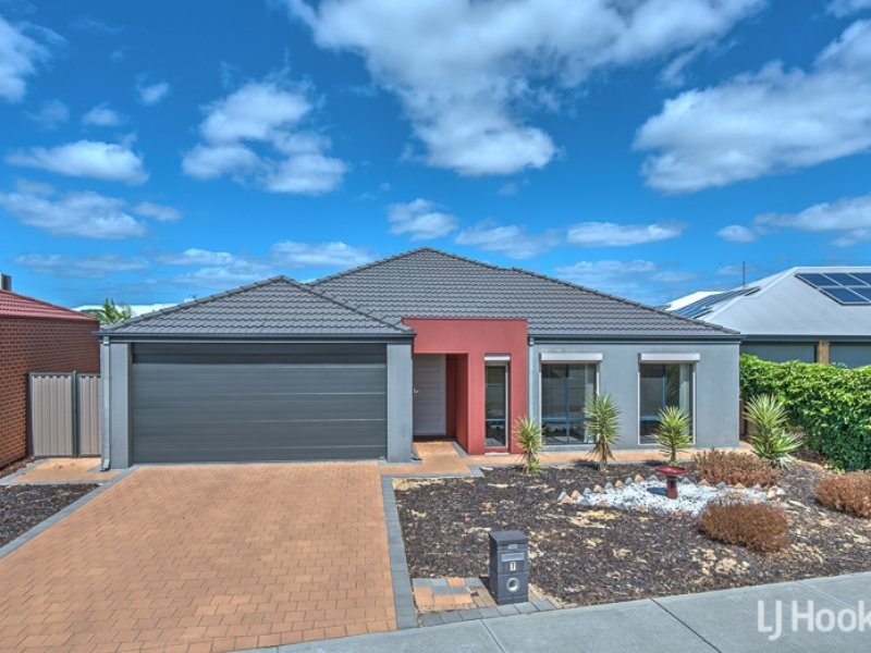 7 Mannhein Crescent, Piara Waters WA 6112