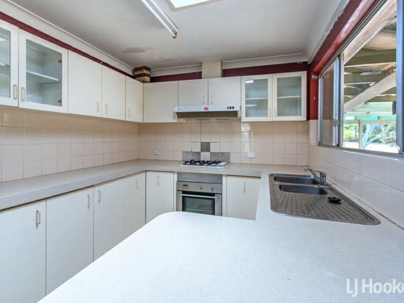 18 Turner Place, Kelmscott WA 6111