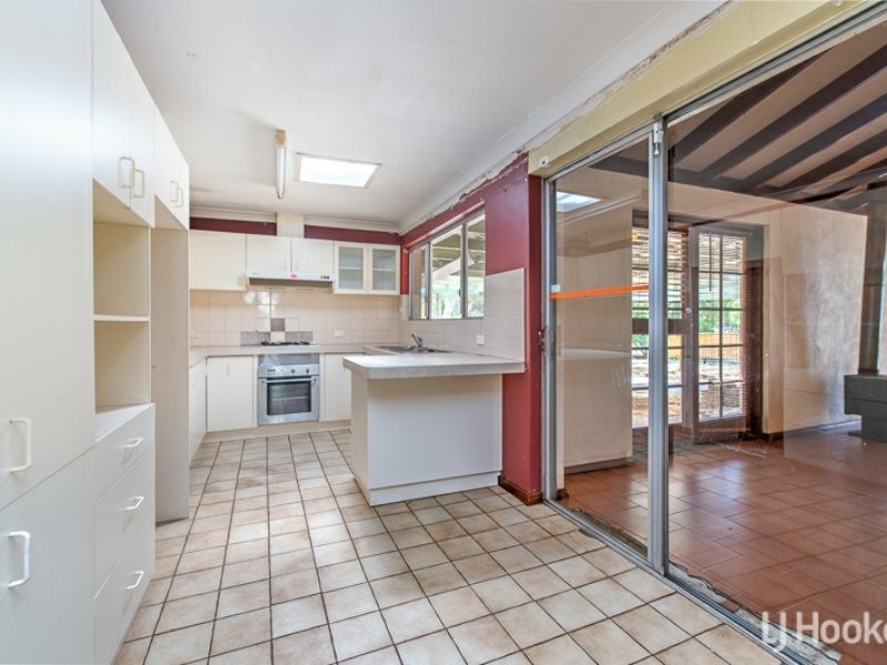 18 Turner Place, Kelmscott WA 6111