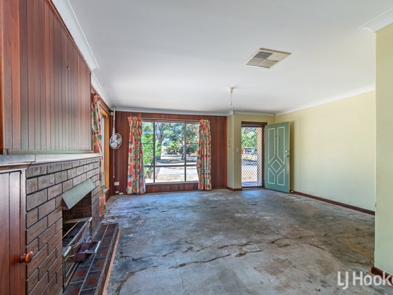 18 Turner Place, Kelmscott WA 6111