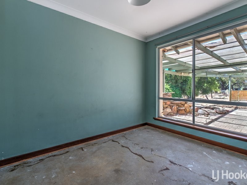 18 Turner Place, Kelmscott WA 6111