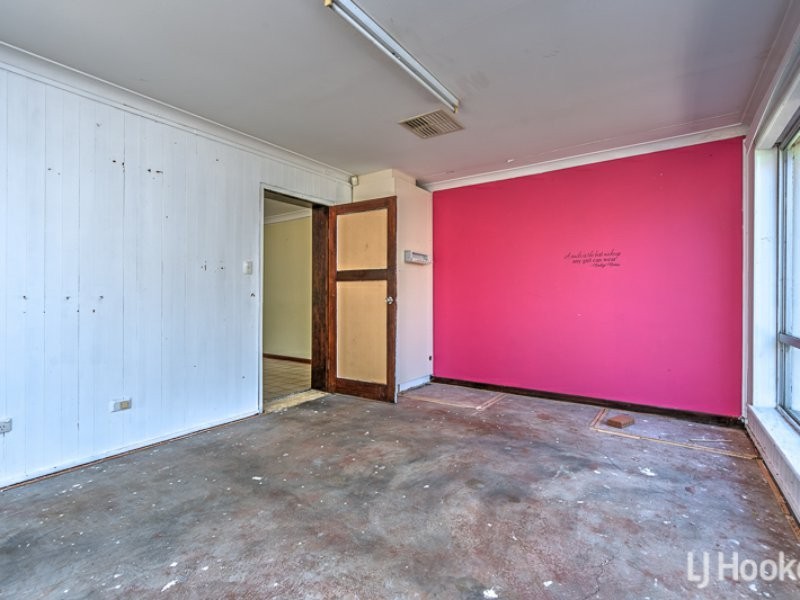 18 Turner Place, Kelmscott WA 6111