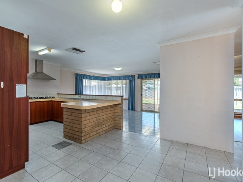 12 Camelot Court, Thornlie WA 6108