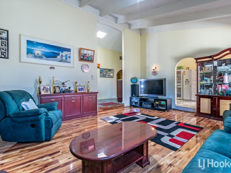 82 Carisbrooke Street, Maddington WA 6109