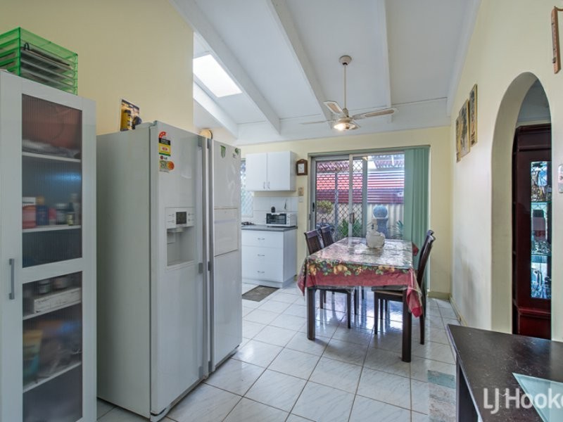 82 Carisbrooke Street, Maddington WA 6109