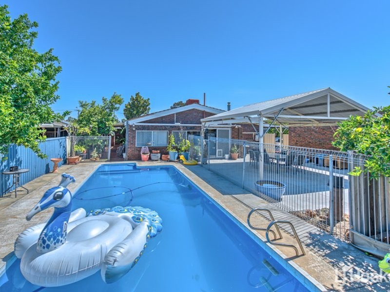 82 Carisbrooke Street, Maddington WA 6109