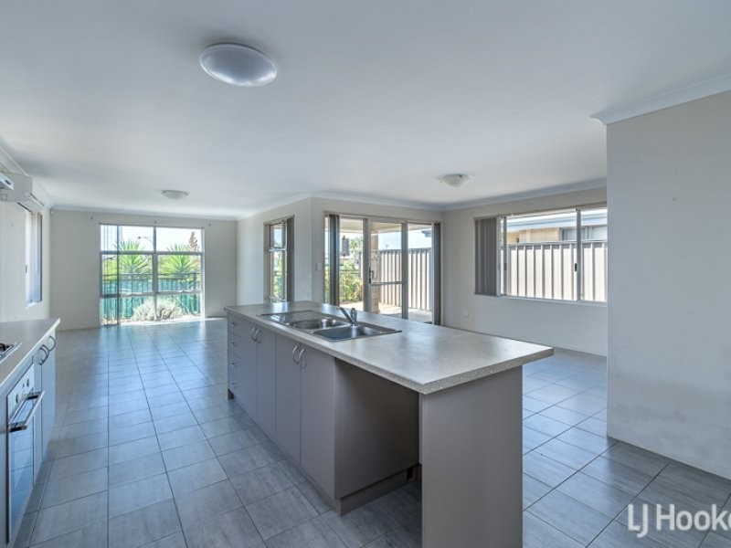 2/59 Riva Entrance, Piara Waters WA 6112