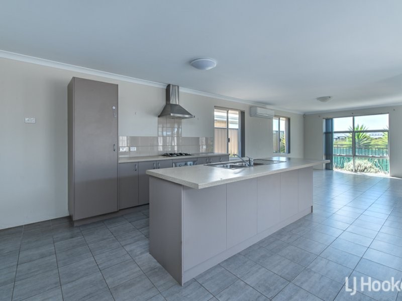 2/59 Riva Entrance, Piara Waters WA 6112
