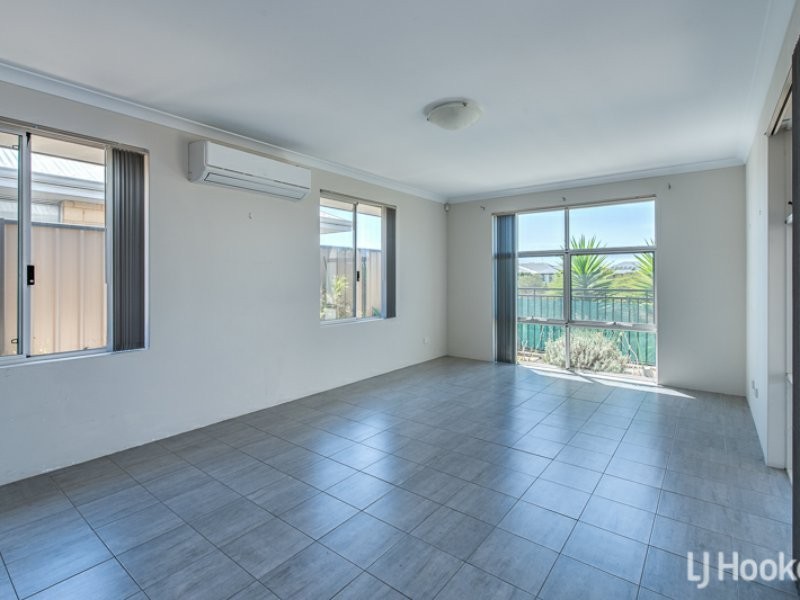 2/59 Riva Entrance, Piara Waters WA 6112