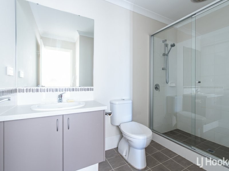 2/59 Riva Entrance, Piara Waters WA 6112