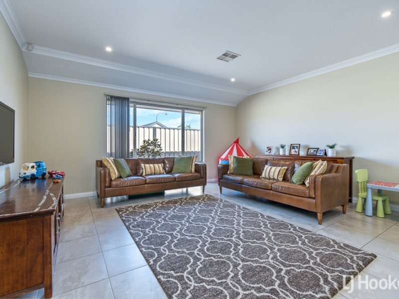 6 Marnbu Road, Southern River WA 6110