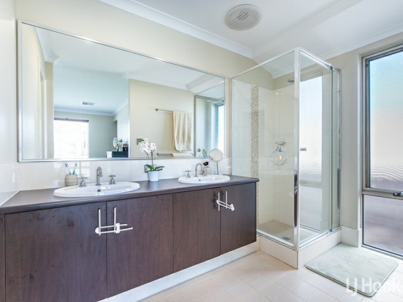 6 Marnbu Road, Southern River WA 6110