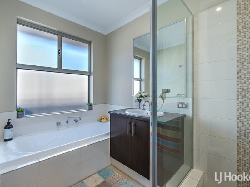 6 Marnbu Road, Southern River WA 6110