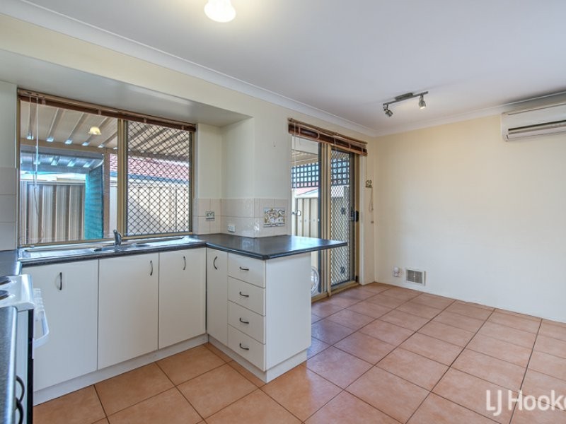 2/7 Wiluna Court, Gosnells WA 6110
