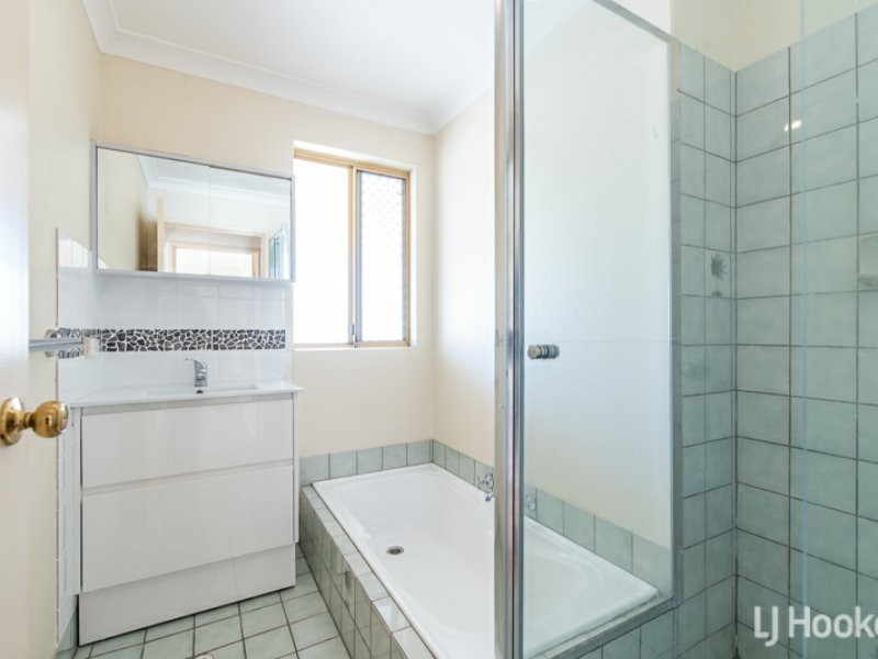 2/7 Wiluna Court, Gosnells WA 6110