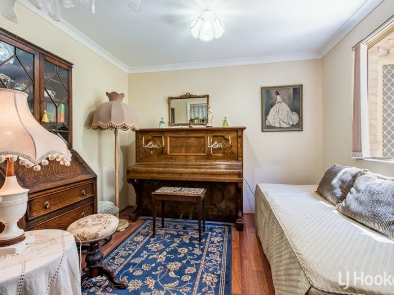 24/24 Southdown Place, Thornlie WA 6108