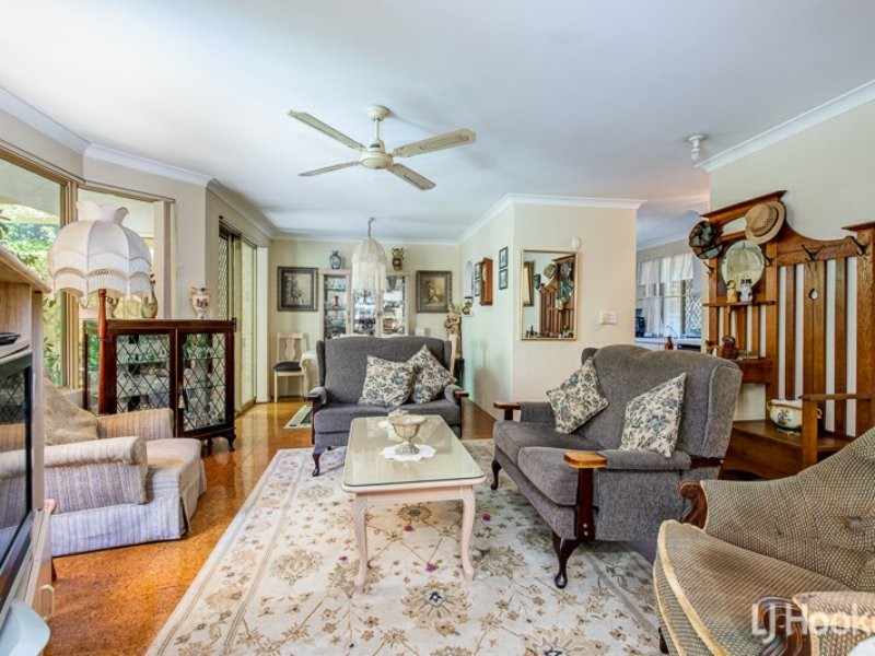 24/24 Southdown Place, Thornlie WA 6108