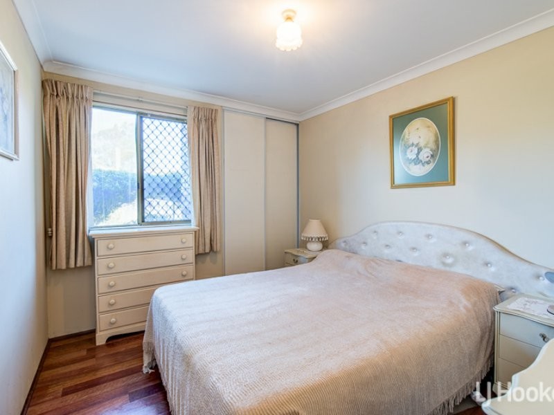 24/24 Southdown Place, Thornlie WA 6108