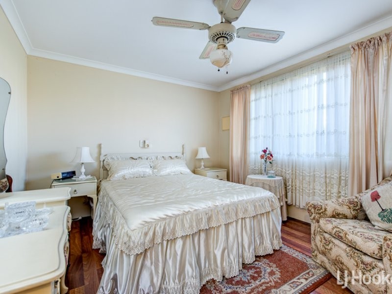 24/24 Southdown Place, Thornlie WA 6108