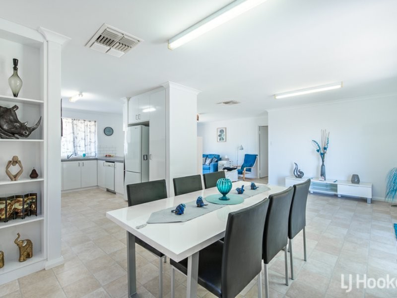 18 Harrier Close, Huntingdale WA 6110