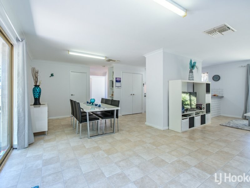 18 Harrier Close, Huntingdale WA 6110