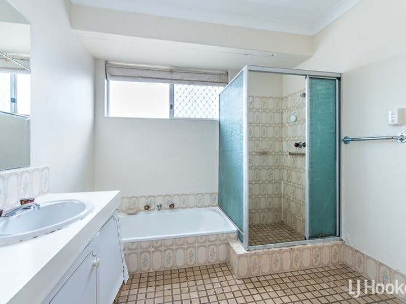 34 Moss Street, Huntingdale WA 6110