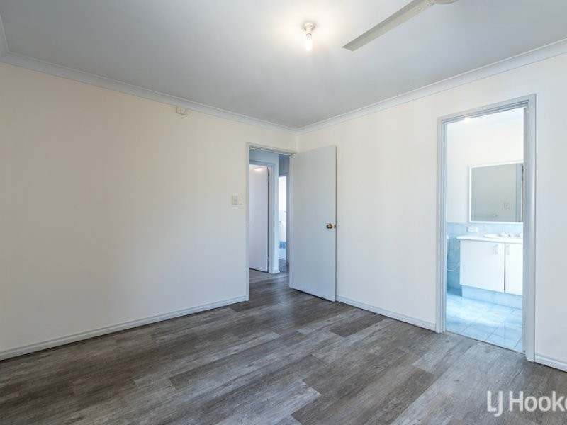 27/7 Lester Drive, Thornlie WA 6108