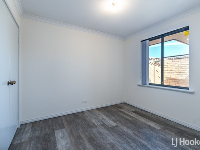 27/7 Lester Drive, Thornlie WA 6108