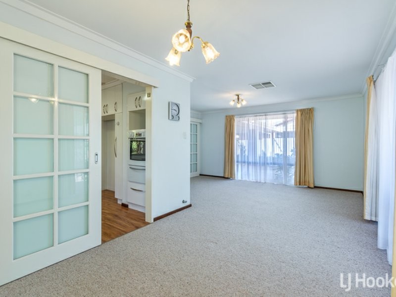 61 Ningaloo Way, Thornlie WA 6108