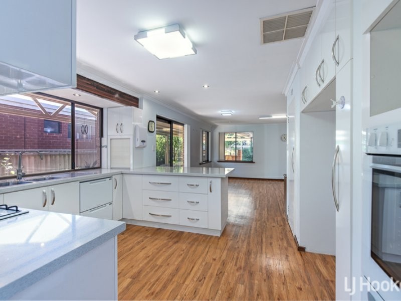 61 Ningaloo Way, Thornlie WA 6108