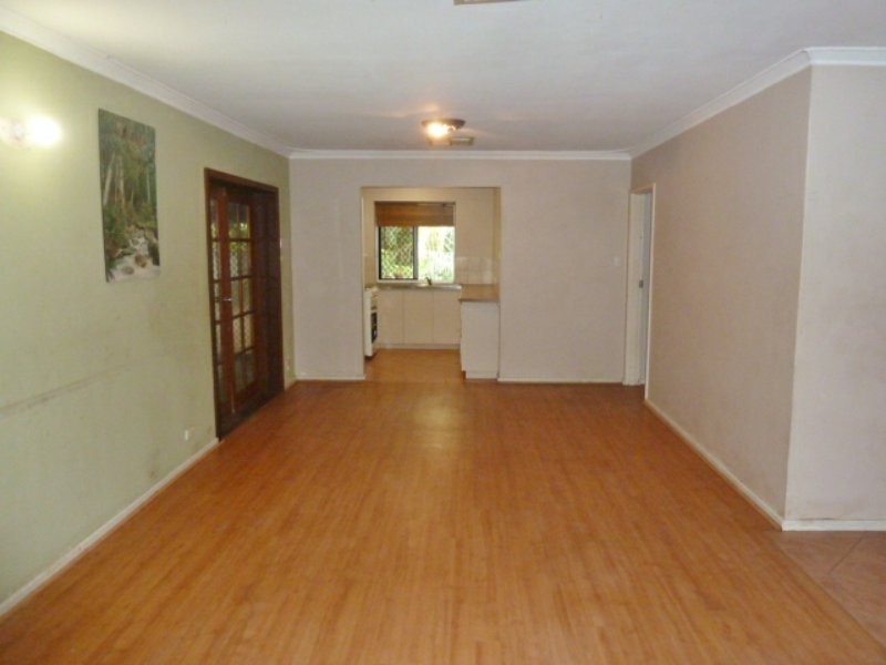 42 Helena Crescent, Thornlie WA 6108