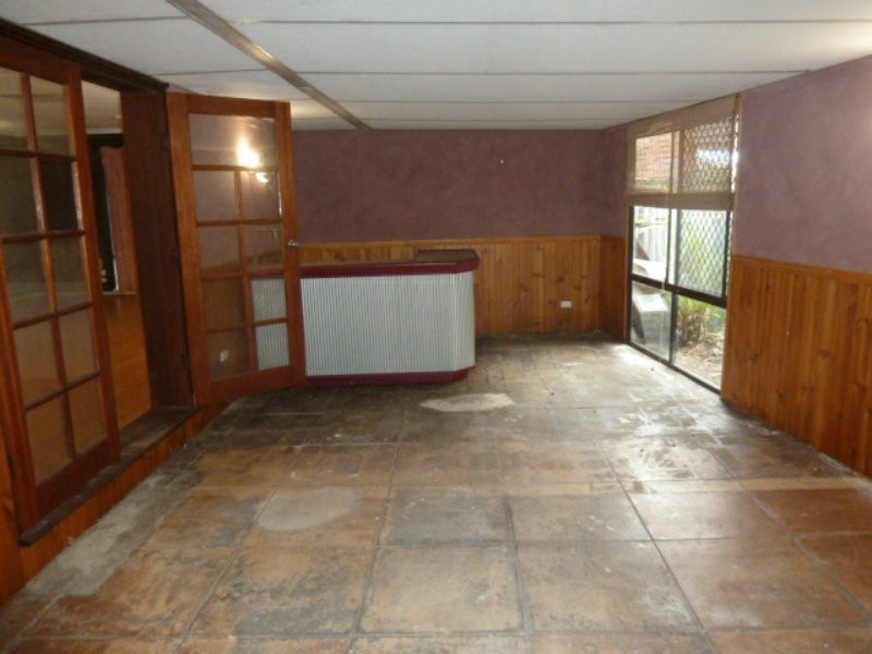 42 Helena Crescent, Thornlie WA 6108