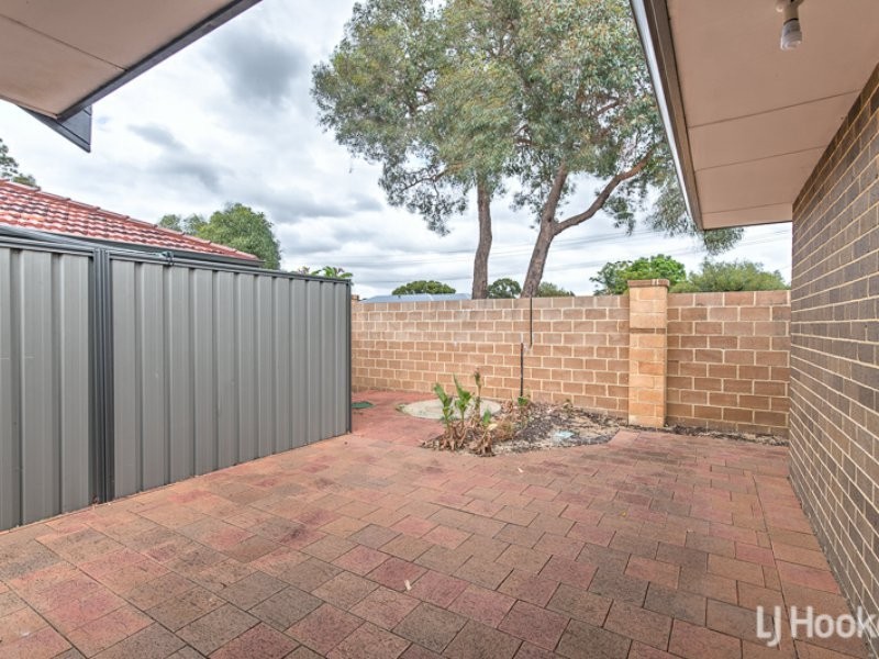 6/2 Briza Lane, Forrestfield WA 6058