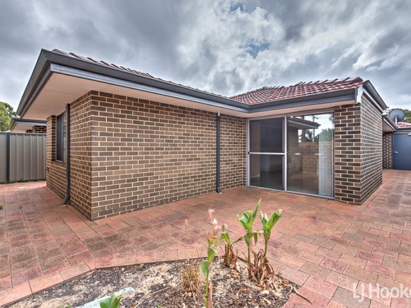 6/2 Briza Lane, Forrestfield WA 6058