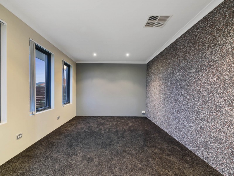 12 Hodgkinson Turn, Canning Vale WA 6155