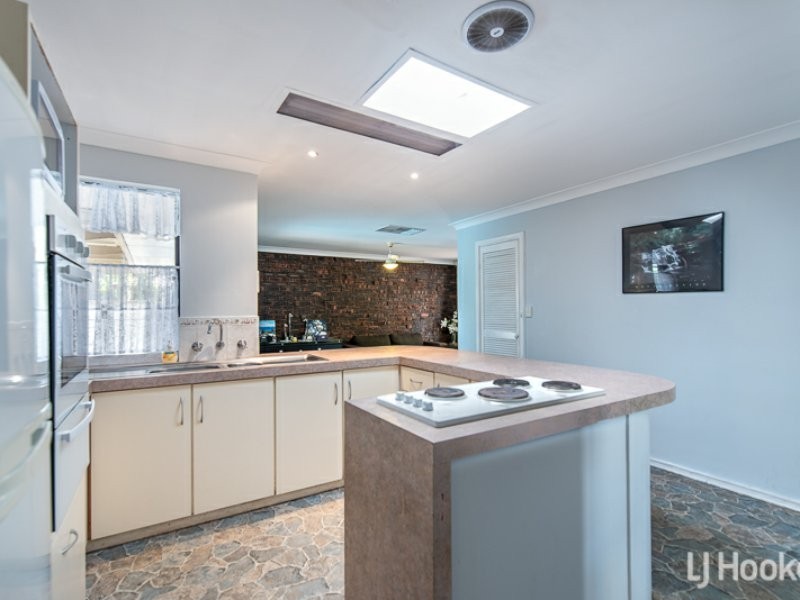 4 Dunnell Street, Maddington WA 6109