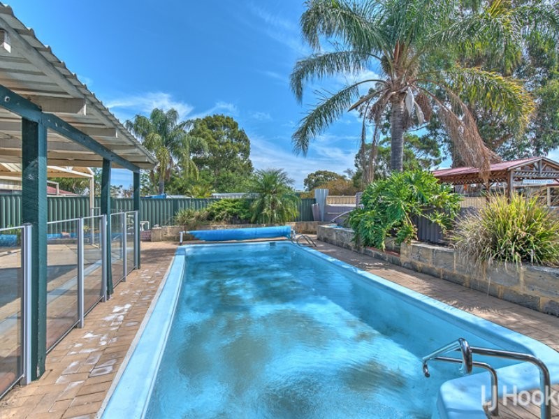 4 Dunnell Street, Maddington WA 6109