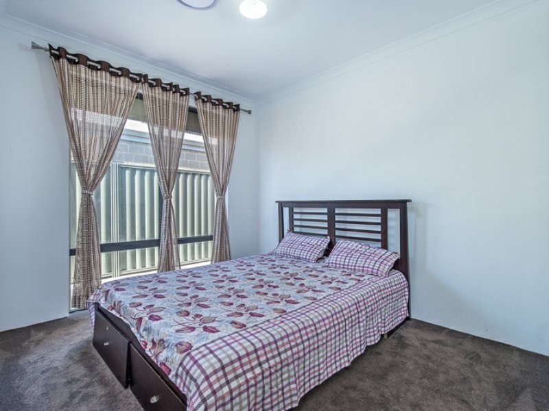 31 Carbeen View, Piara Waters WA 6112