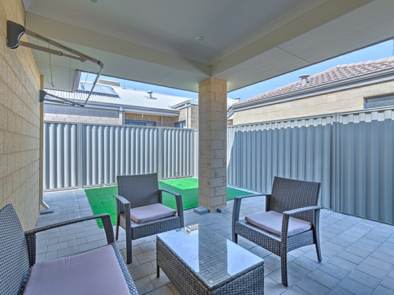 31 Carbeen View, Piara Waters WA 6112