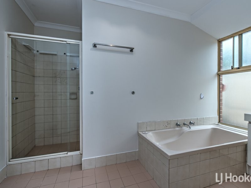 5 Rosella Place, Gosnells WA 6110