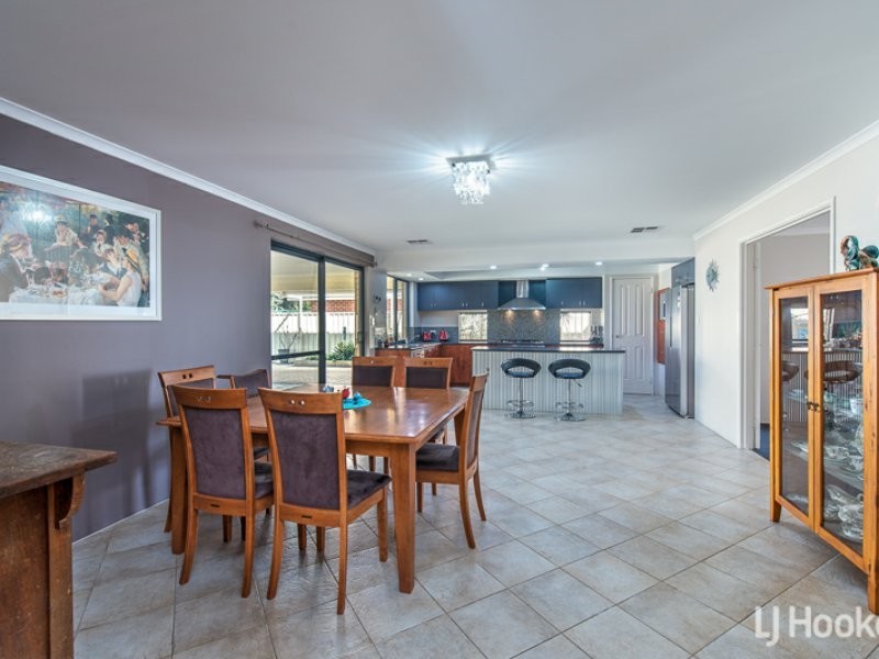 20 Campbell Road, Canning Vale WA 6155
