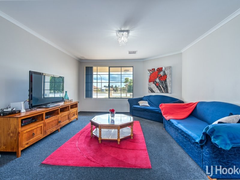 20 Campbell Road, Canning Vale WA 6155