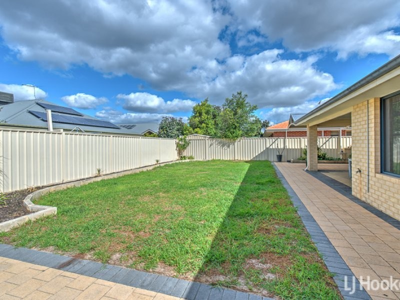 20 Campbell Road, Canning Vale WA 6155